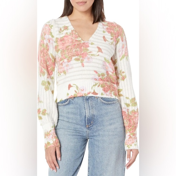 🎉LAST PIECE🎉FREE PEOPLE Bed Of Roses Sweater - Picture 6 of 10